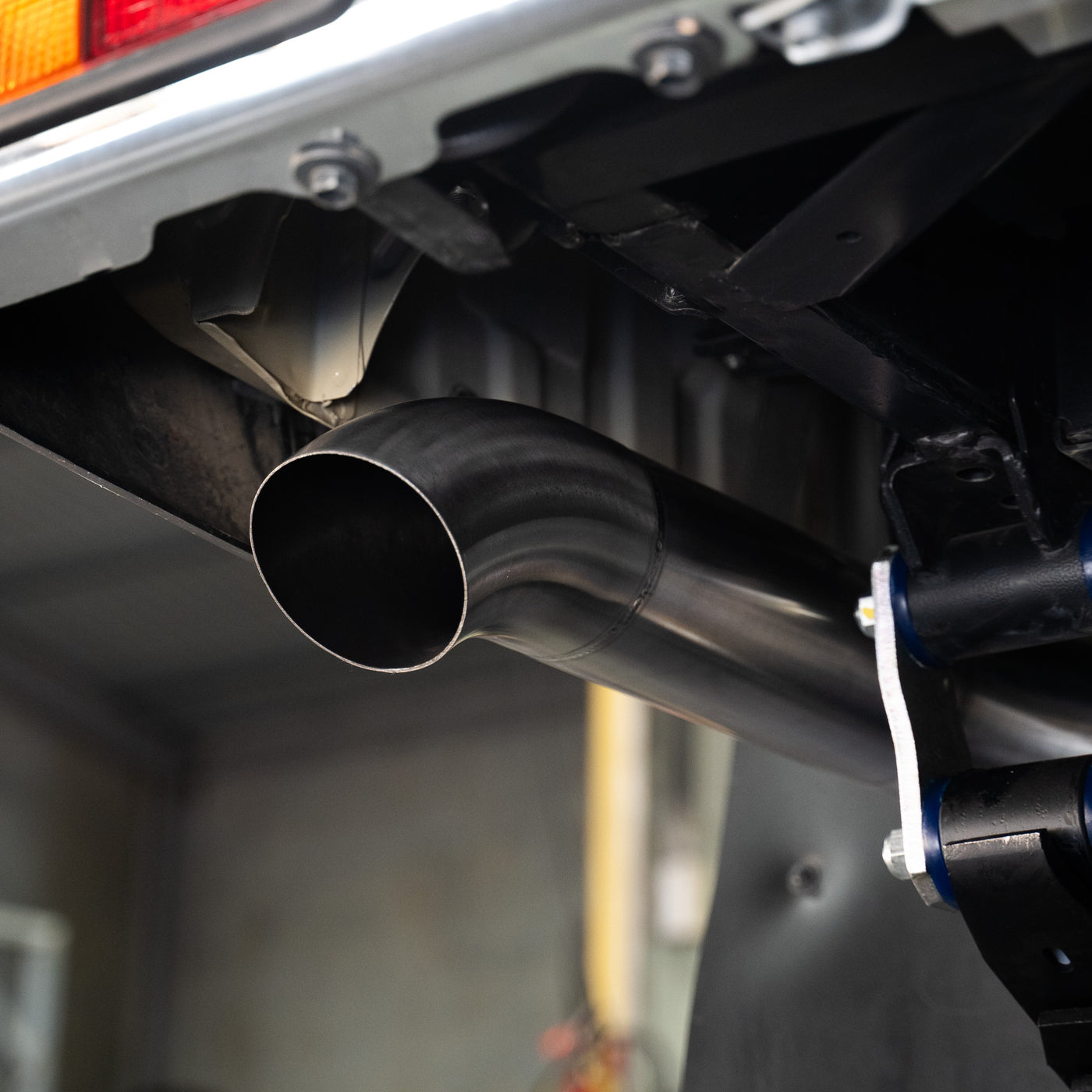 Landcruiser Troopy 78 Series Single 4" Stainless Exhaust System